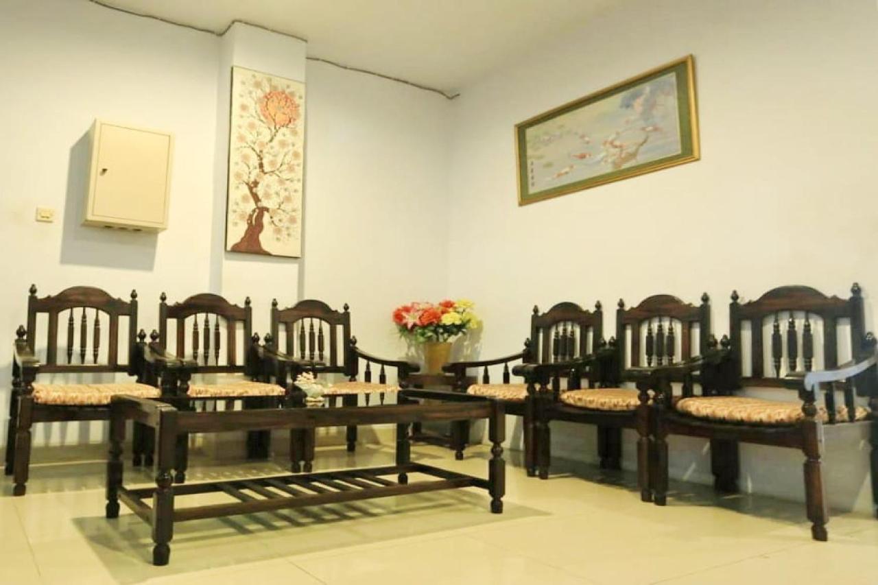Urbanview Hotel Mulia Indah Palopo Dış mekan fotoğraf