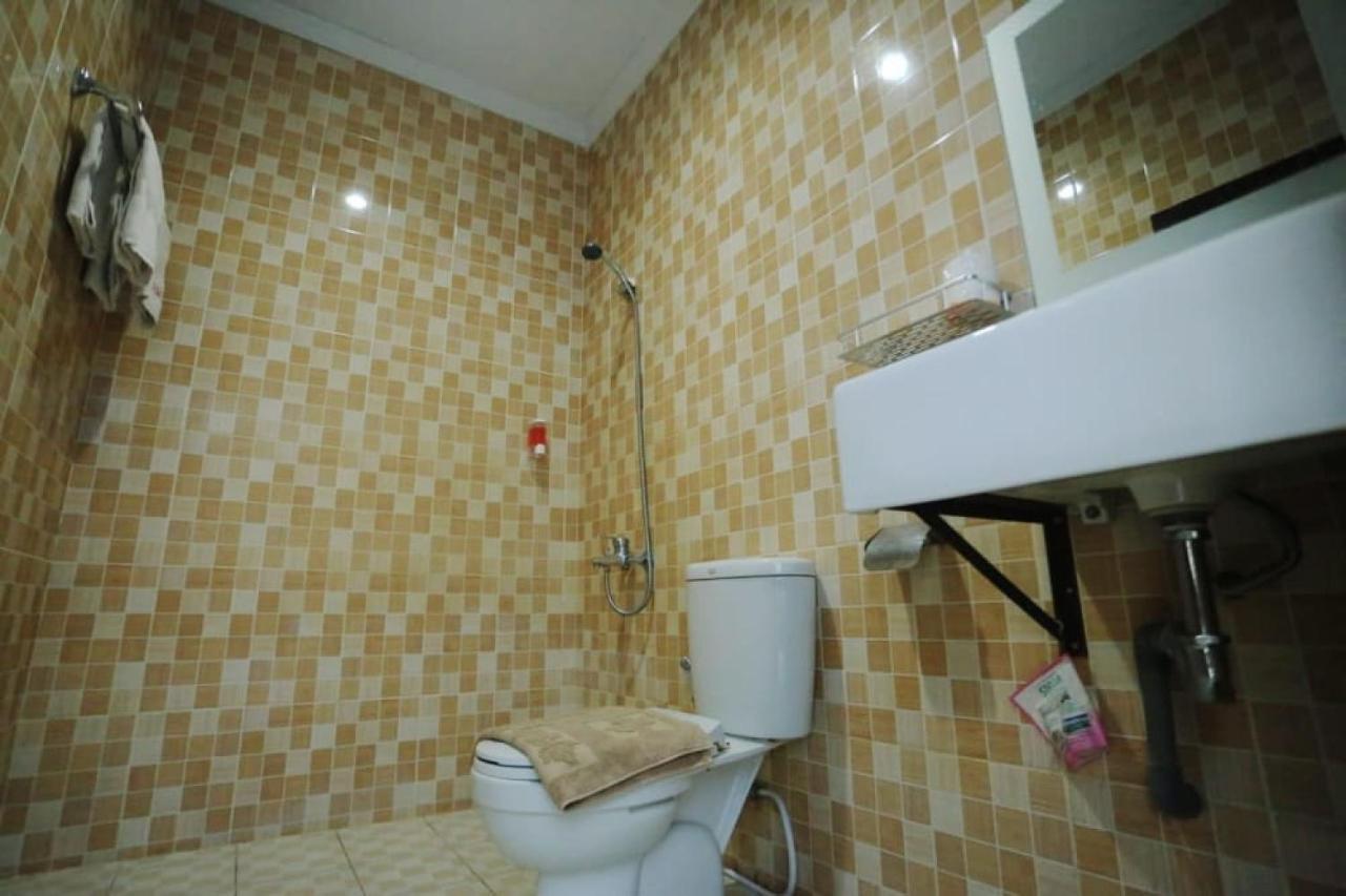 Urbanview Hotel Mulia Indah Palopo Dış mekan fotoğraf