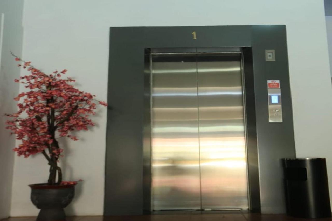 Urbanview Hotel Mulia Indah Palopo Dış mekan fotoğraf
